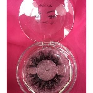 1 pair of 100% Siberian Mink Lashes style Erica